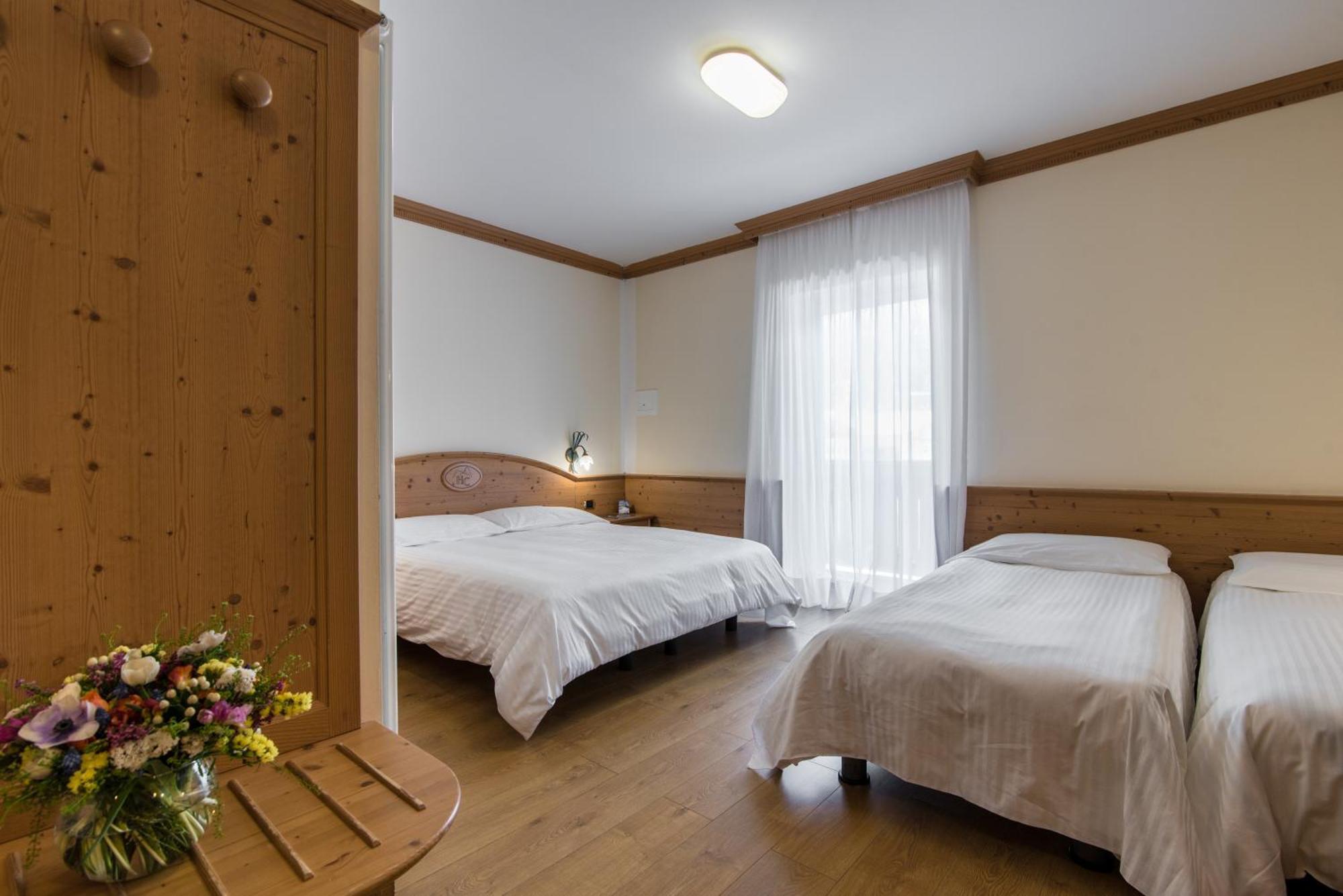 Hotel Colfosco سان مارتينو دي ديكاسْتْرْ المظهر الخارجي الصورة