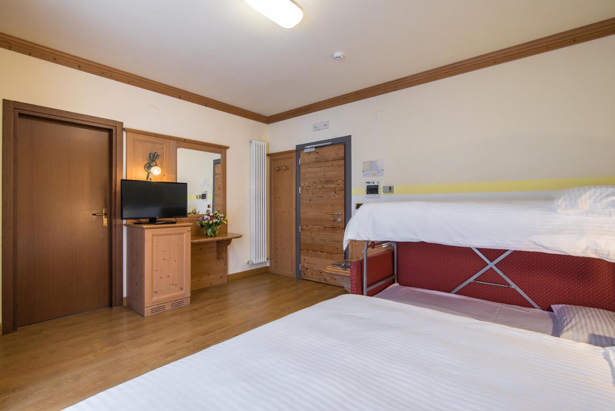 Hotel Colfosco سان مارتينو دي ديكاسْتْرْ المظهر الخارجي الصورة