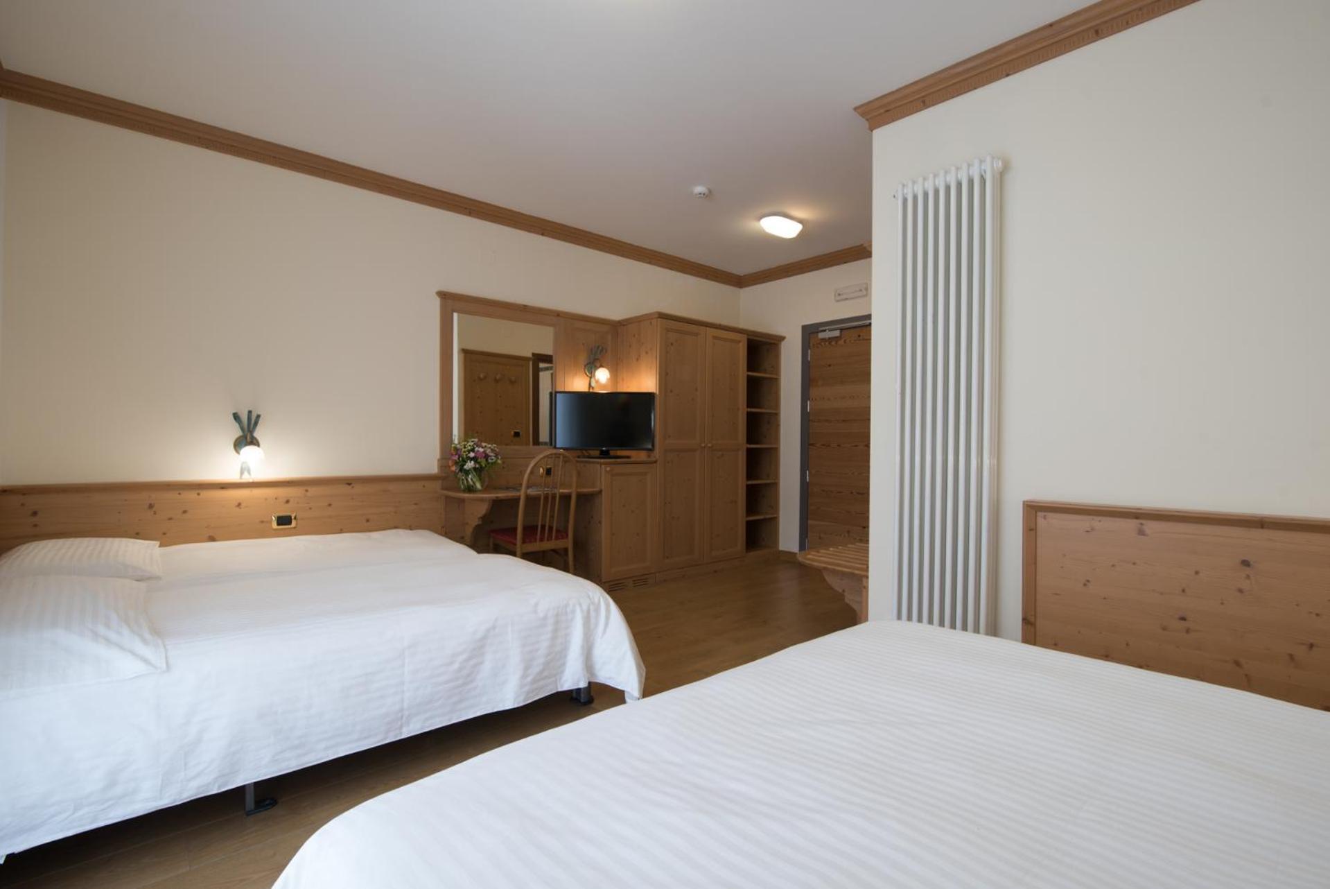 Hotel Colfosco سان مارتينو دي ديكاسْتْرْ المظهر الخارجي الصورة