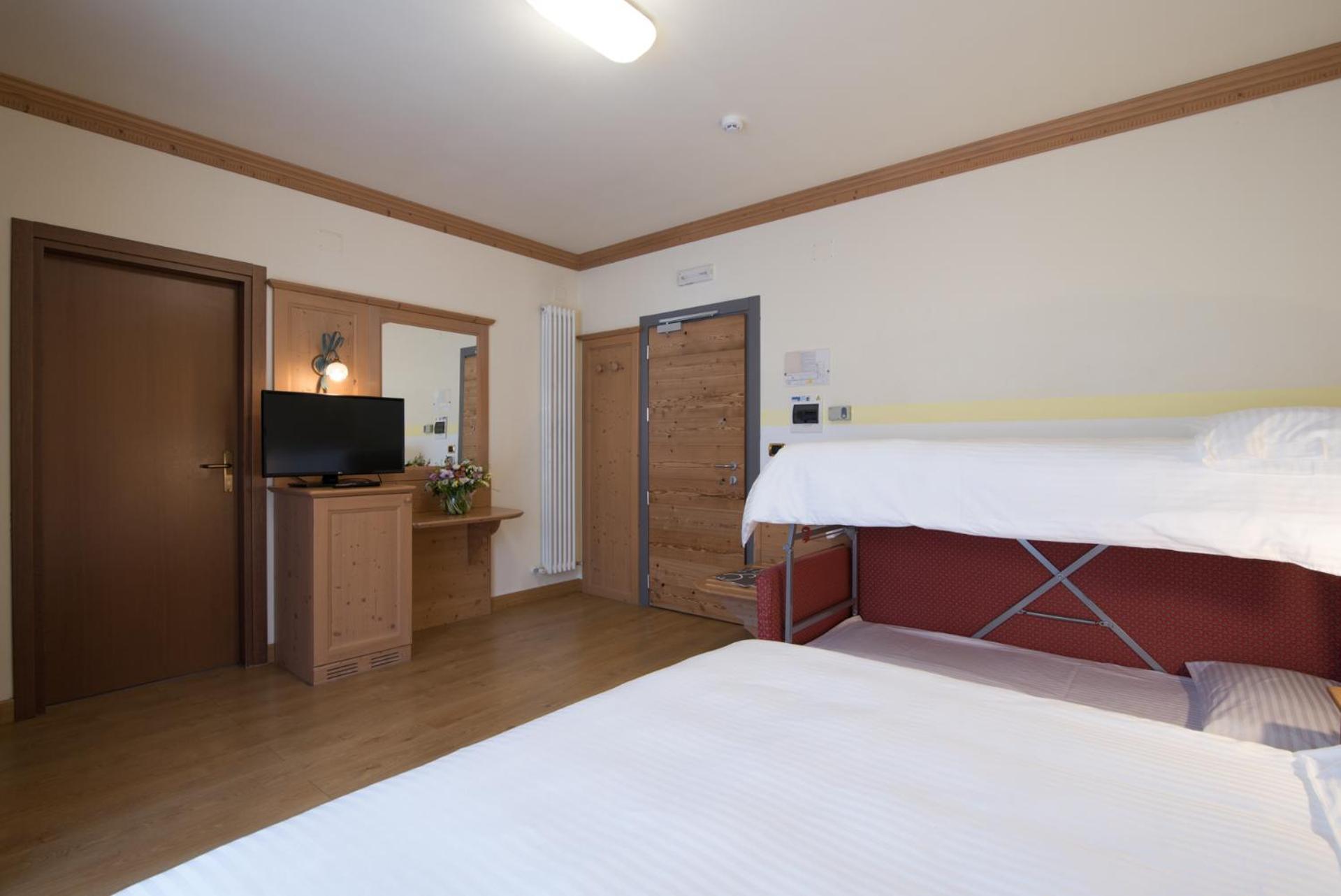Hotel Colfosco سان مارتينو دي ديكاسْتْرْ المظهر الخارجي الصورة